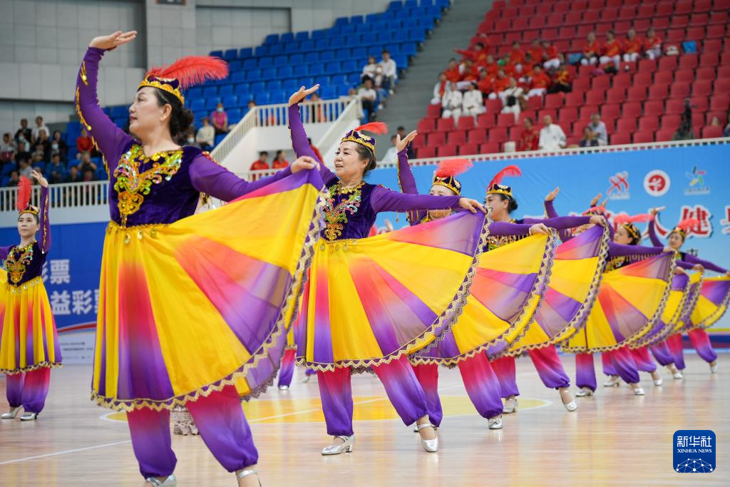 2025年全國老年人健身秧歌交流活動在新疆奎屯開幕(圖4)