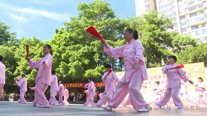 2025年“全民健身日”啟動(dòng)儀式暨“中國(guó)體育彩票”社區(qū)運(yùn)動(dòng)會(huì)健身展演在縣城舉行(圖2)
